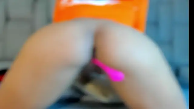 Hanna lens online show from 03/01/25, 06:21