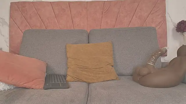 Hanna lens online show from 04/28/26, 07:30