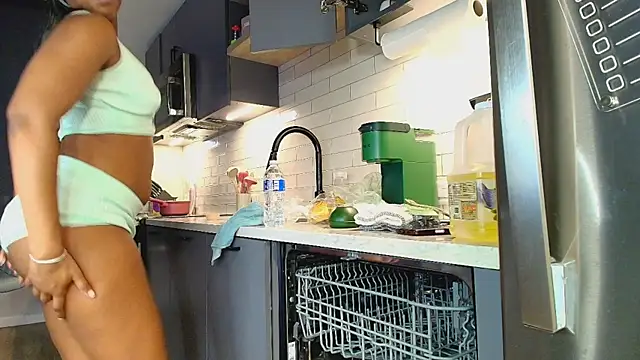 Naomiruty online show from 04/04/26, 12:42