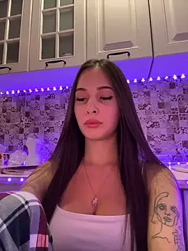 Snapshot of EricaWalls chatting on 12/22/24, 12:50 EricaWalls online show from 12/22/24, 12:50