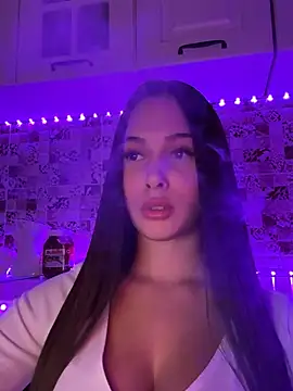 Snapshot of EricaWalls chatting on 01/13/25, 09:31 EricaWalls online show from 01/13/25, 09:31