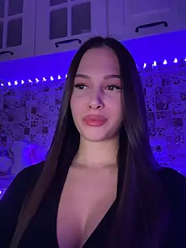 Snapshot of EricaWalls chatting on 02/02/25, 04:43 EricaWalls online show from 02/02/25, 04:43