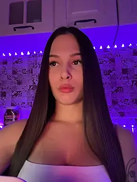 Snapshot of EricaWalls chatting on 02/05/25, 09:18 EricaWalls online show from 02/05/25, 09:18