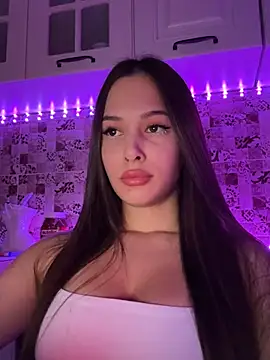 Snapshot of EricaWalls chatting on 02/06/25, 09:28 EricaWalls online show from 02/06/25, 09:28