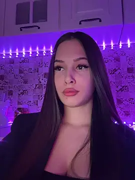 Snapshot of EricaWalls chatting on 02/08/25, 08:21 EricaWalls online show from 02/08/25, 08:21