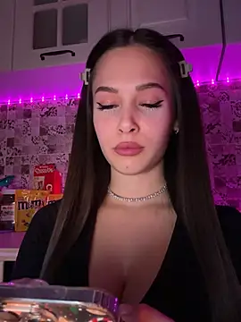 Snapshot of EricaWalls chatting on 02/22/25, 07:25 EricaWalls online show from 02/22/25, 07:25