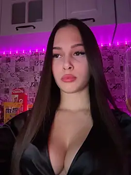 Snapshot of EricaWalls chatting on 03/04/25, 08:27 EricaWalls online show from 03/04/25, 08:27