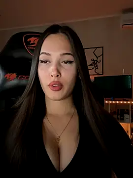 Snapshot of EricaWalls chatting on 09/12/25, 06:08 EricaWalls online show from 09/12/25, 06:08