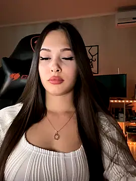 Snapshot of EricaWalls chatting on 09/14/25, 09:14 EricaWalls online show from 09/14/25, 09:14