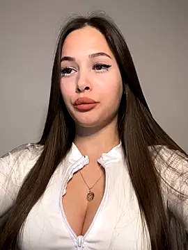 Snapshot of EricaWalls chatting on 10/19/25, 09:48 EricaWalls online show from 10/19/25, 09:48