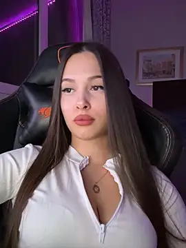 Snapshot of EricaWalls chatting on 11/02/25, 05:15 EricaWalls online show from 11/02/25, 05:15