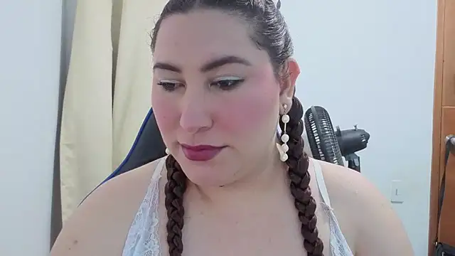 Snapshot of catalina_boobs chatting on 04/30/26, 12:28 catalina boobs online show from 04/30/26, 12:28