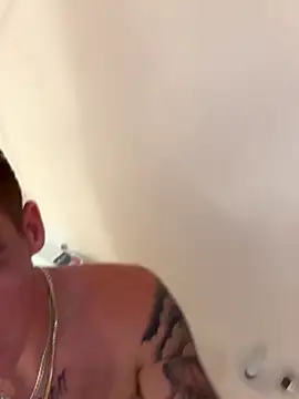 PeytonJohnn online show from 09/28/25, 08:03