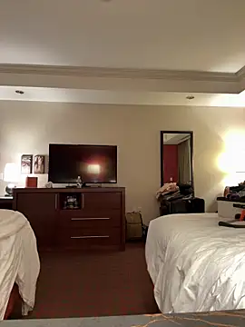 PeytonJohnn online show from 09/29/25, 08:08