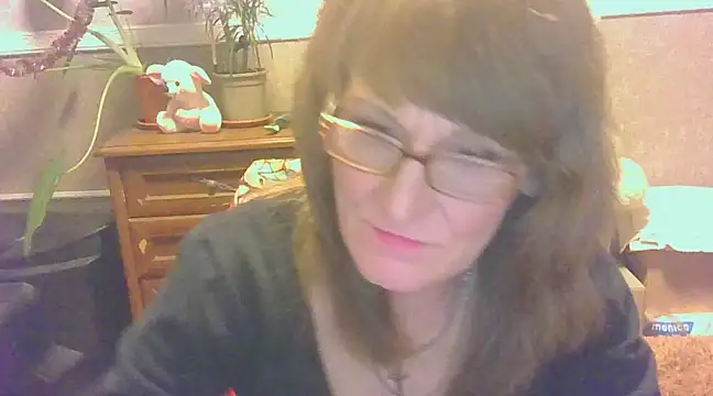 Snapshot of Manulyonok51 chatting on 12/25/24, 08:39 Manulyonok51 online show from 12/25/24, 08:39