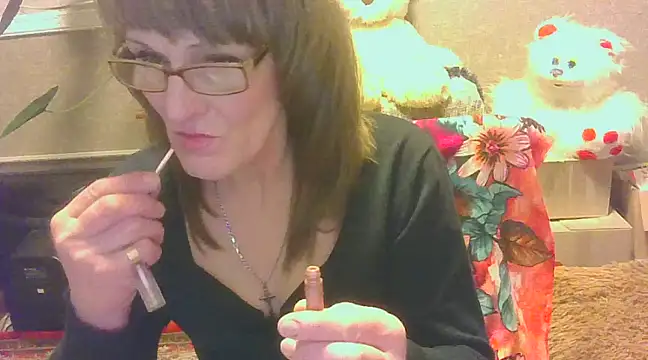 Snapshot of Manulyonok51 chatting on 02/06/25, 10:10 Manulyonok51 online show from 02/06/25, 10:10