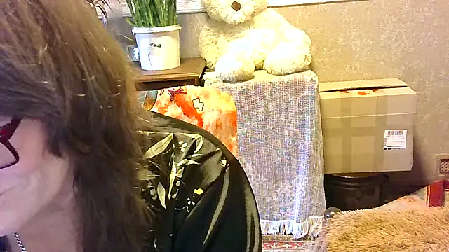 Snapshot of Manulyonok51 chatting on 10/21/25, 11:33 Manulyonok51 online show from 10/21/25, 11:33