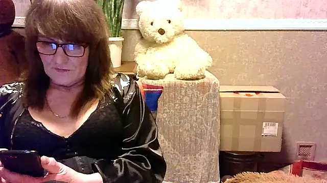 Snapshot of Manulyonok51 chatting on 10/26/25, 04:24 Manulyonok51 online show from 10/26/25, 04:24