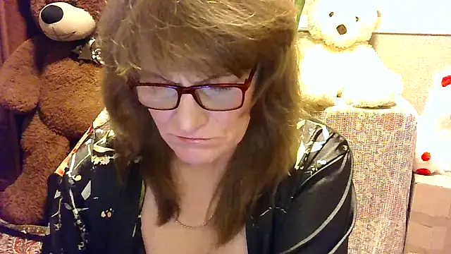 Snapshot of Manulyonok51 chatting on 11/01/25, 11:07 Manulyonok51 online show from 11/01/25, 11:07