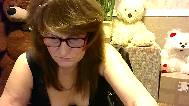 Snapshot of Manulyonok51 chatting on 11/02/25, 10:56 Manulyonok51 online show from 11/02/25, 10:56