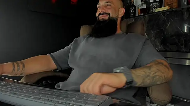 axxelrich  online show from 10/09/25, 05:55