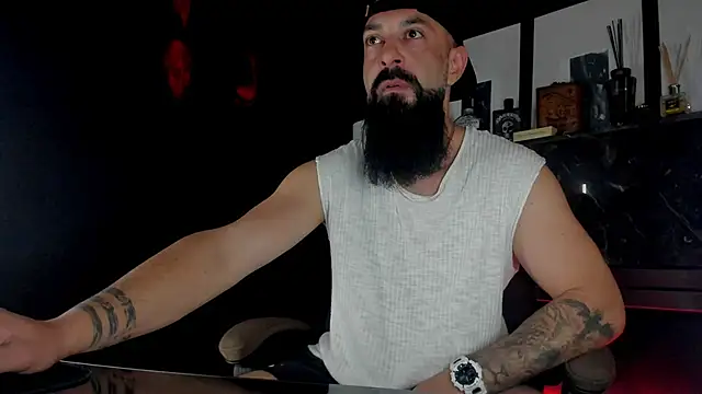 axxelrich  online show from 10/13/25, 04:01