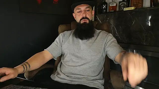 axxelrich  online show from 11/11/25, 04:45