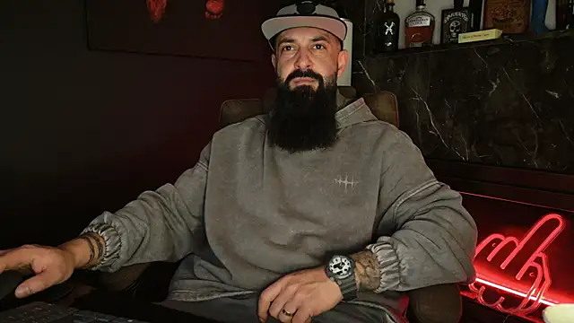 axxelrich  online show from 12/20/25, 05:36