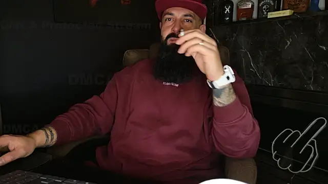 axxelrich  online show from 12/22/25, 05:15