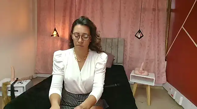 VioletaScott  online show from 02/14/25, 12:57