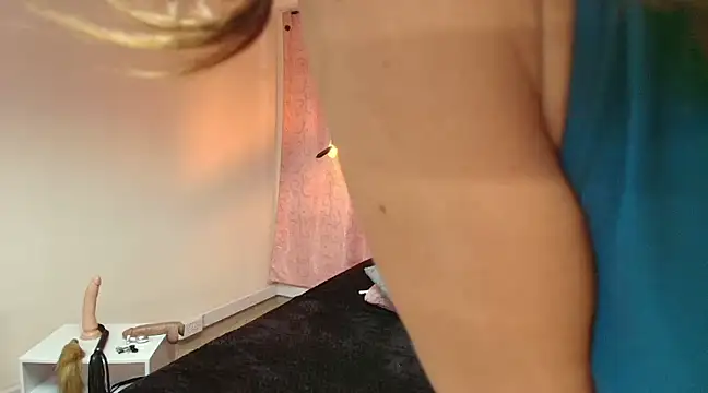 VioletaScott  online show from 02/17/25, 12:48