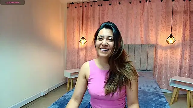 VioletaScott  online show from 10/06/25, 01:08