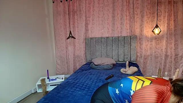 VioletaScott  online show from 10/23/25, 01:21