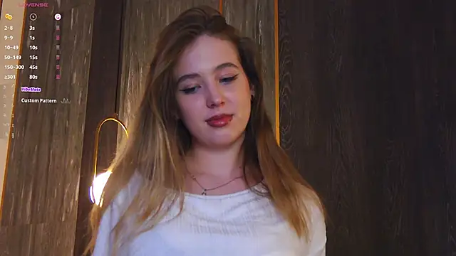 Snapshot of LoraineLuff chatting on 02/09/25, 02:50 LoraineLuff online show from 02/09/25, 02:50