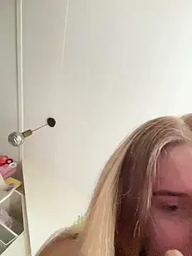 yourhornyslut online show from 02/27/25, 12:13