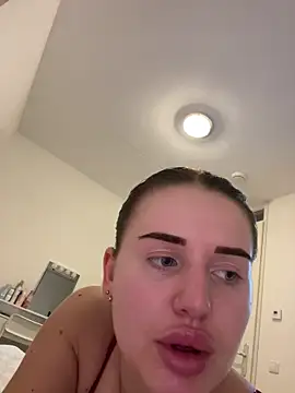 yourhornyslut online show from 02/19/26, 06:59