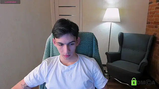 Snapshot of Ul_Tima chatting on 12/01/24, 08:42 Ul Tima online show from 12/01/24, 08:42