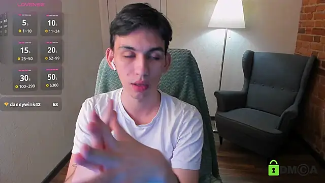 Snapshot of Ul_Tima chatting on 12/01/24, 11:47 Ul Tima online show from 12/01/24, 11:47