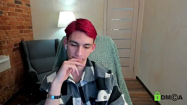 Snapshot of Ul_Tima chatting on 01/15/25, 05:05 Ul Tima online show from 01/15/25, 05:05