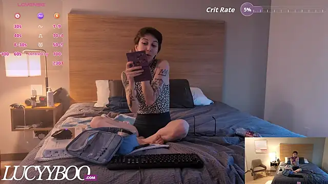 lovelylucyy online show from 10/13/25, 10:43