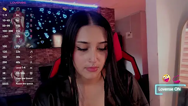 Charlotte greys online show from 04/22/26, 09:05