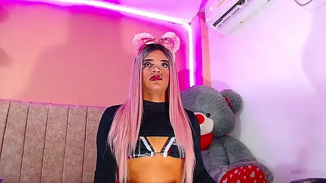 vanessa nauthygirls online show from 03/19/25, 08:00