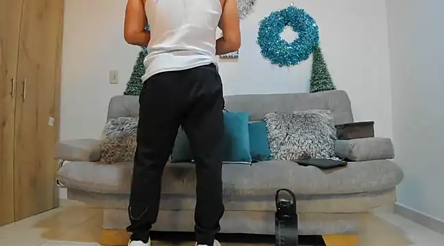 Snapshot of julian_wallace chatting on 01/04/25, 10:13 julian wallace online show from 01/04/25, 10:13