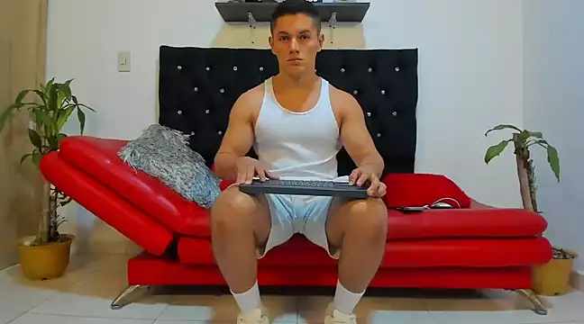 Snapshot of julian_wallace chatting on 02/17/25, 02:48 julian wallace online show from 02/17/25, 02:48