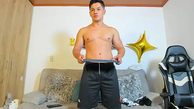 Snapshot of julian_wallace chatting on 09/17/25, 01:46 julian wallace online show from 09/17/25, 01:46