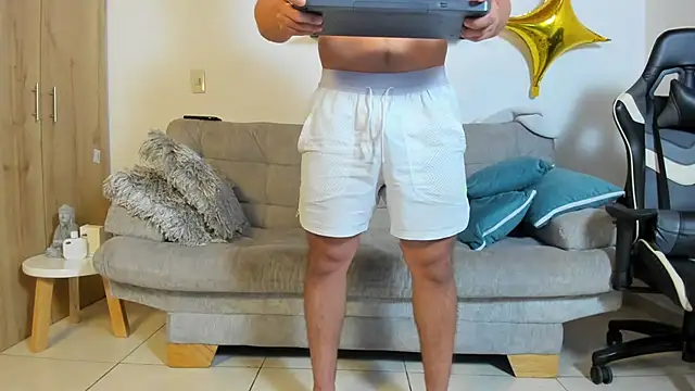 Snapshot of julian_wallace chatting on 09/24/25, 02:31 julian wallace online show from 09/24/25, 02:31