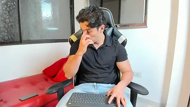 julian wallace online show from 03/17/26, 01:14