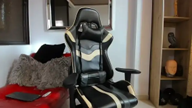 julian wallace online show from 04/15/26, 06:37