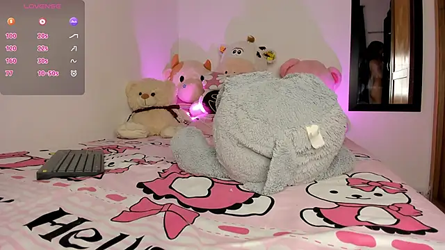 Snapshot of Lee_Ash chatting on 02/23/25, 04:35 Lee Ash online show from 02/23/25, 04:35