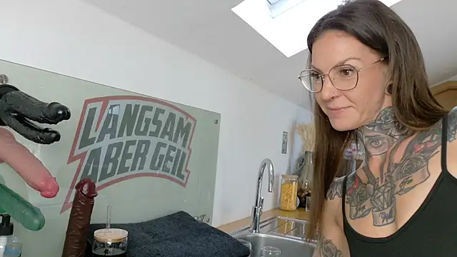 BrownieyQueen online show from 09/12/25, 07:52